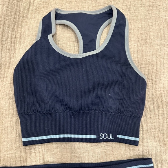 Soul by SoulCycle
Ribbed Kit matching workout set - Picture 4 of 5